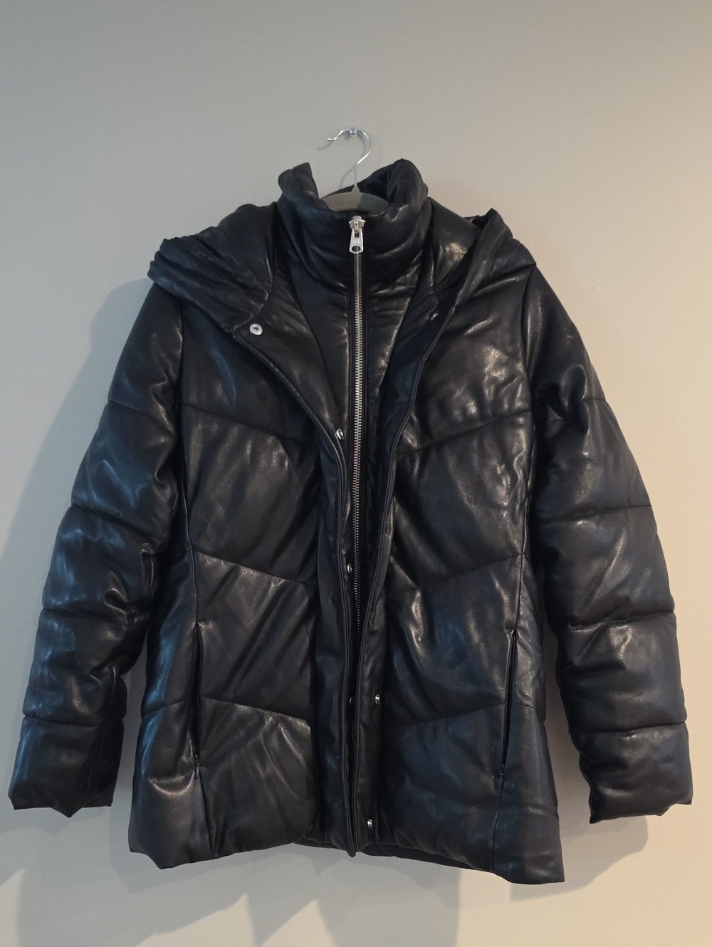 Abercrombie & Fitch Black Quilted Vegan-Leather Puffer Jacket
